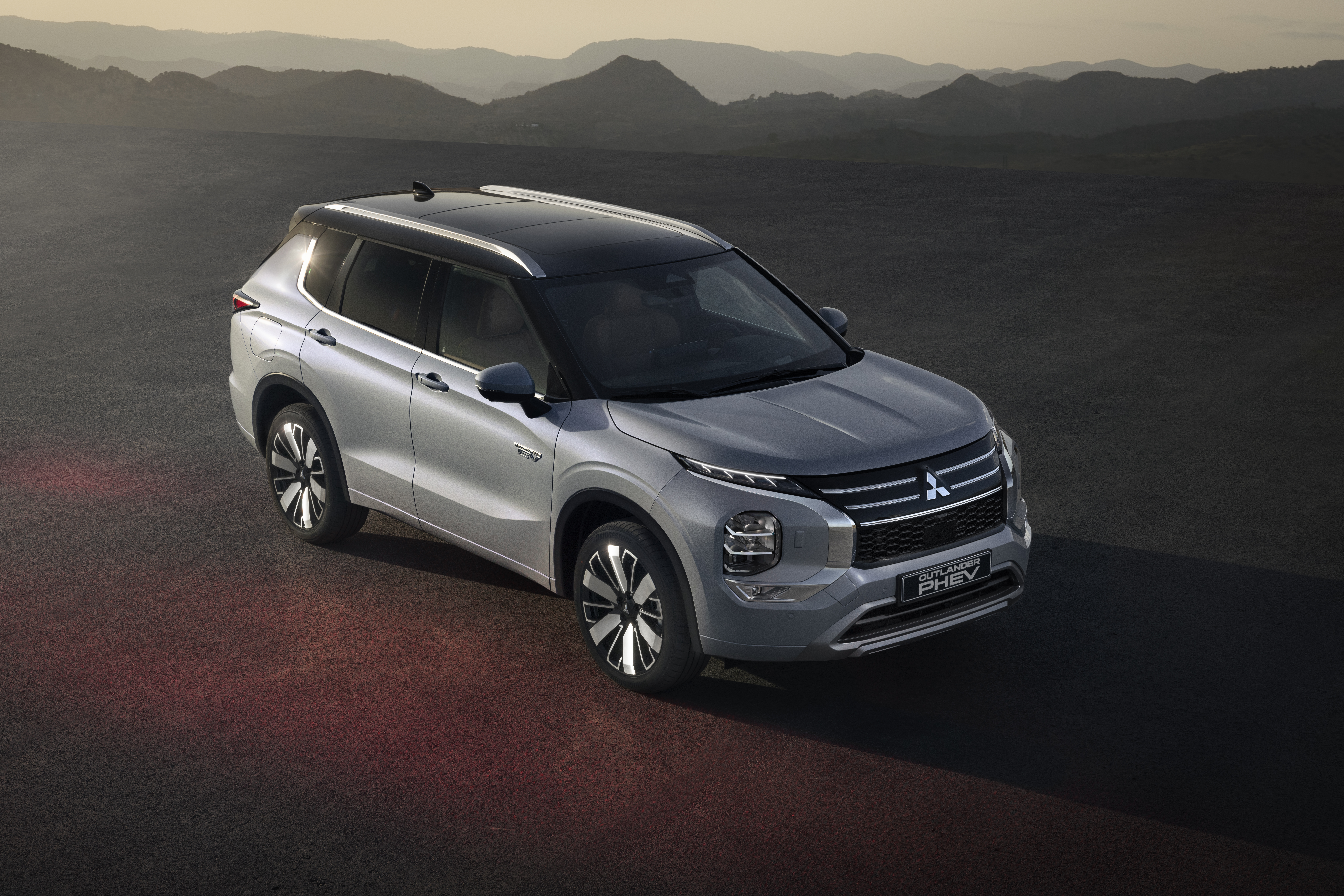 New Outlander PHEV_002H