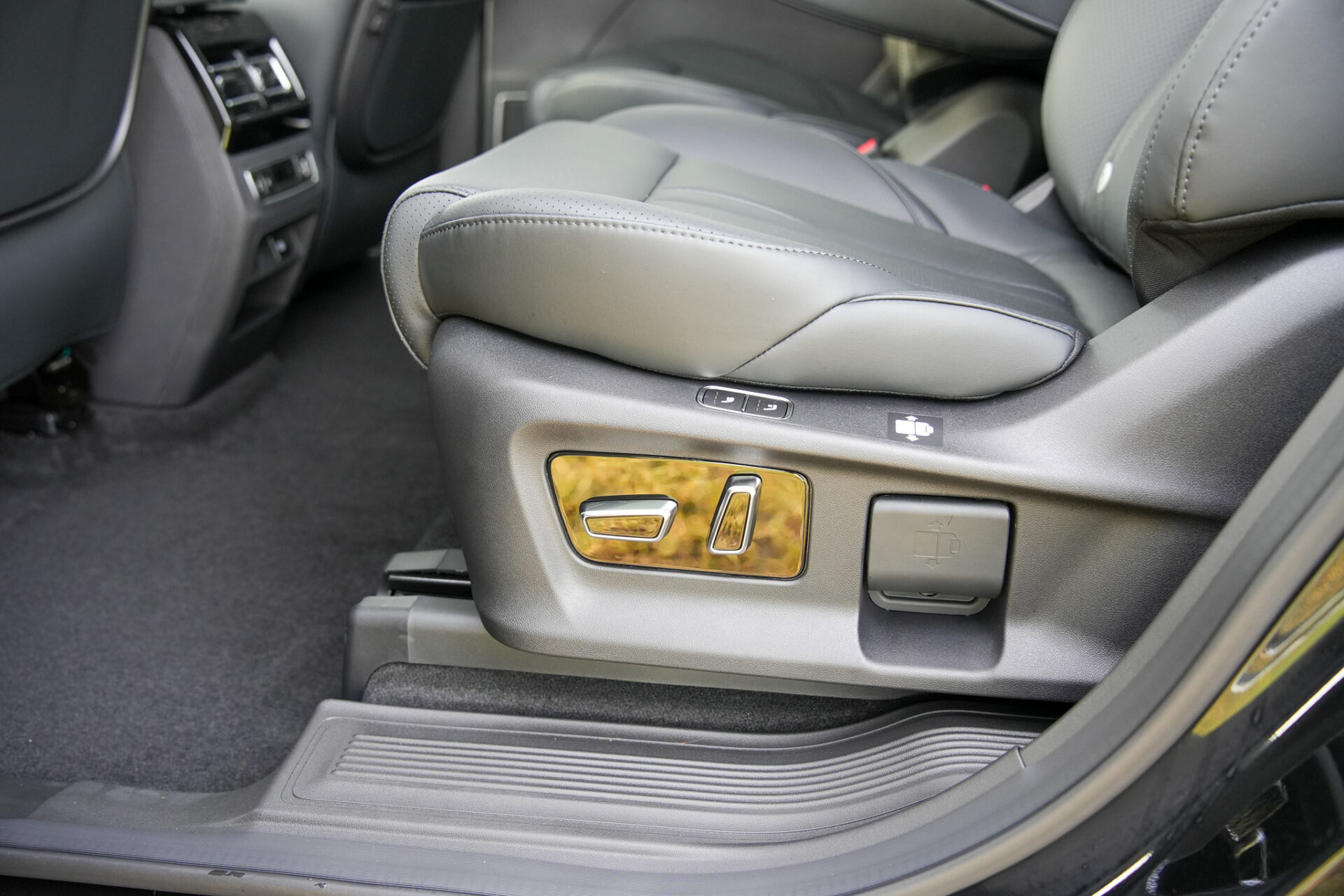 Forthing 4 PHEV - Bild 40