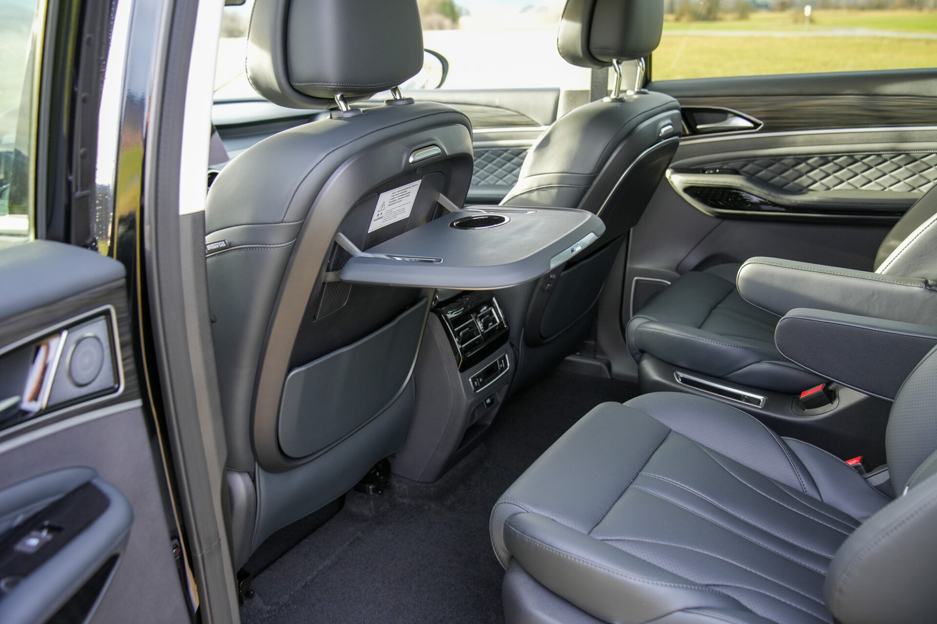 Forthing 4 PHEV - Bild 36