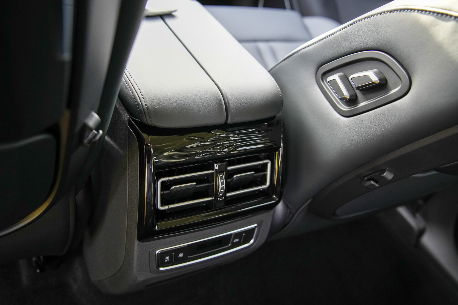 Forthing 4 PHEV - Bild 33