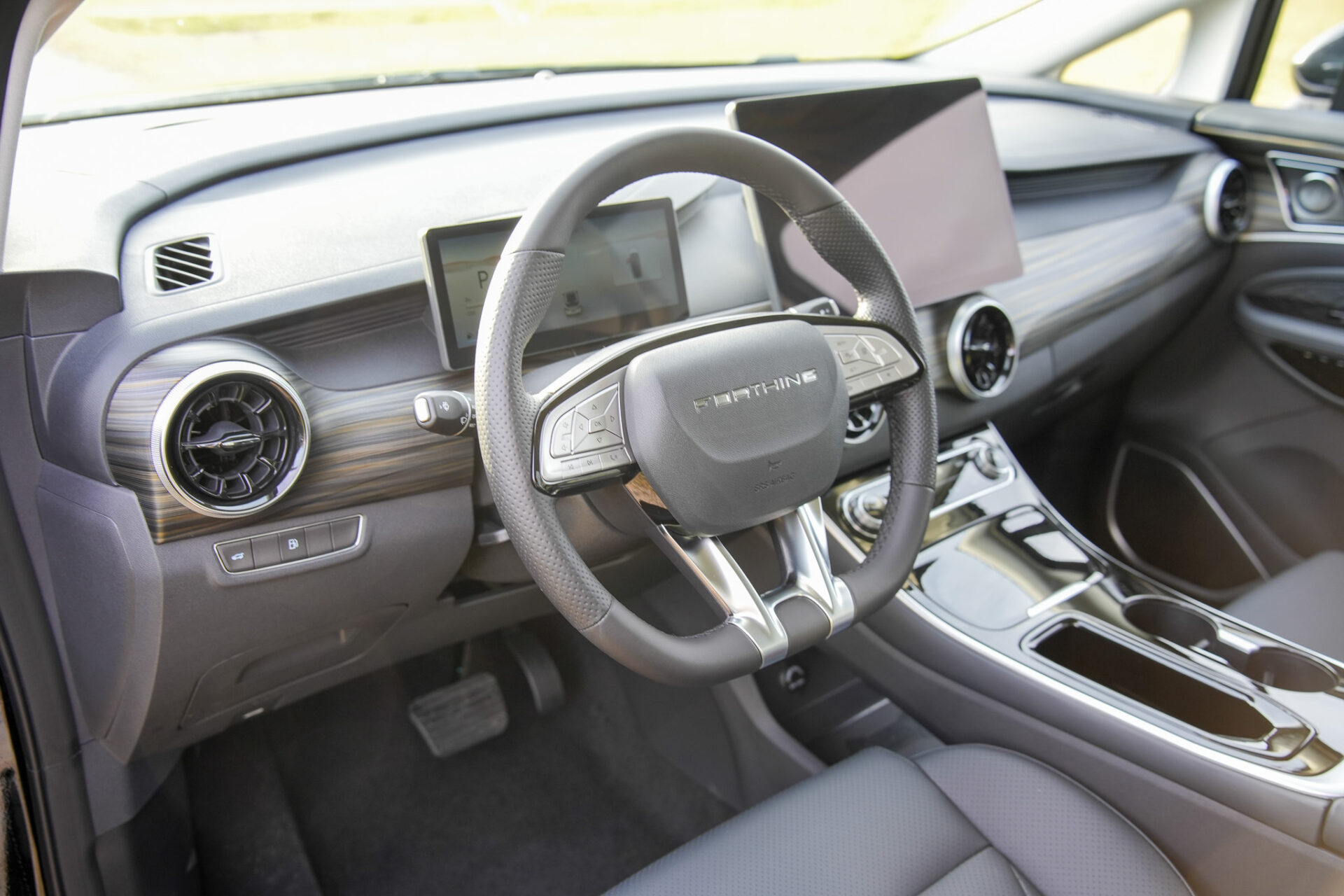 Forthing 4 PHEV - Bild 30